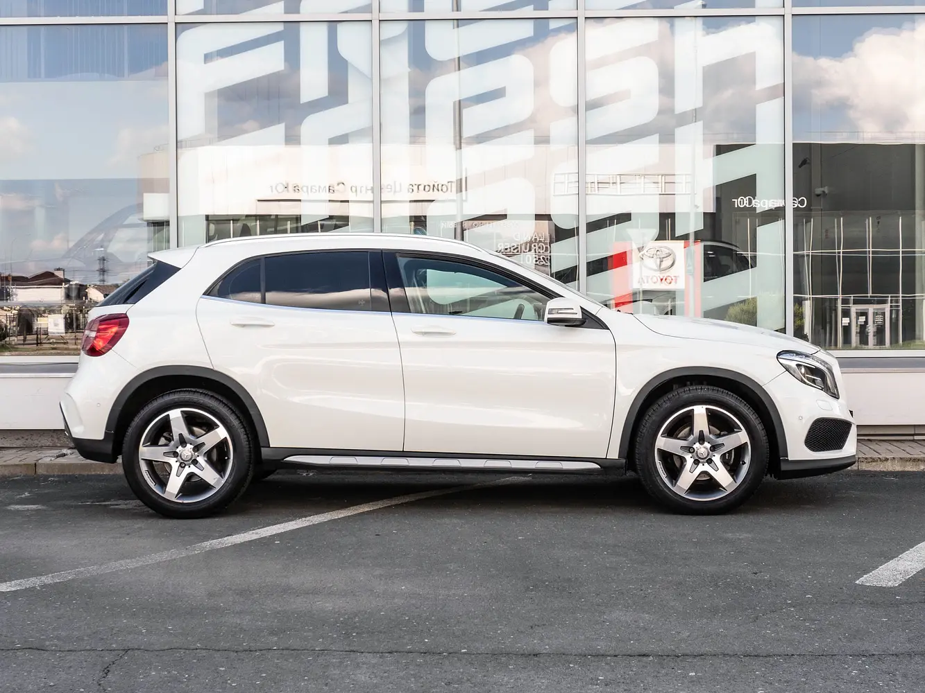 Mercedes-Benz