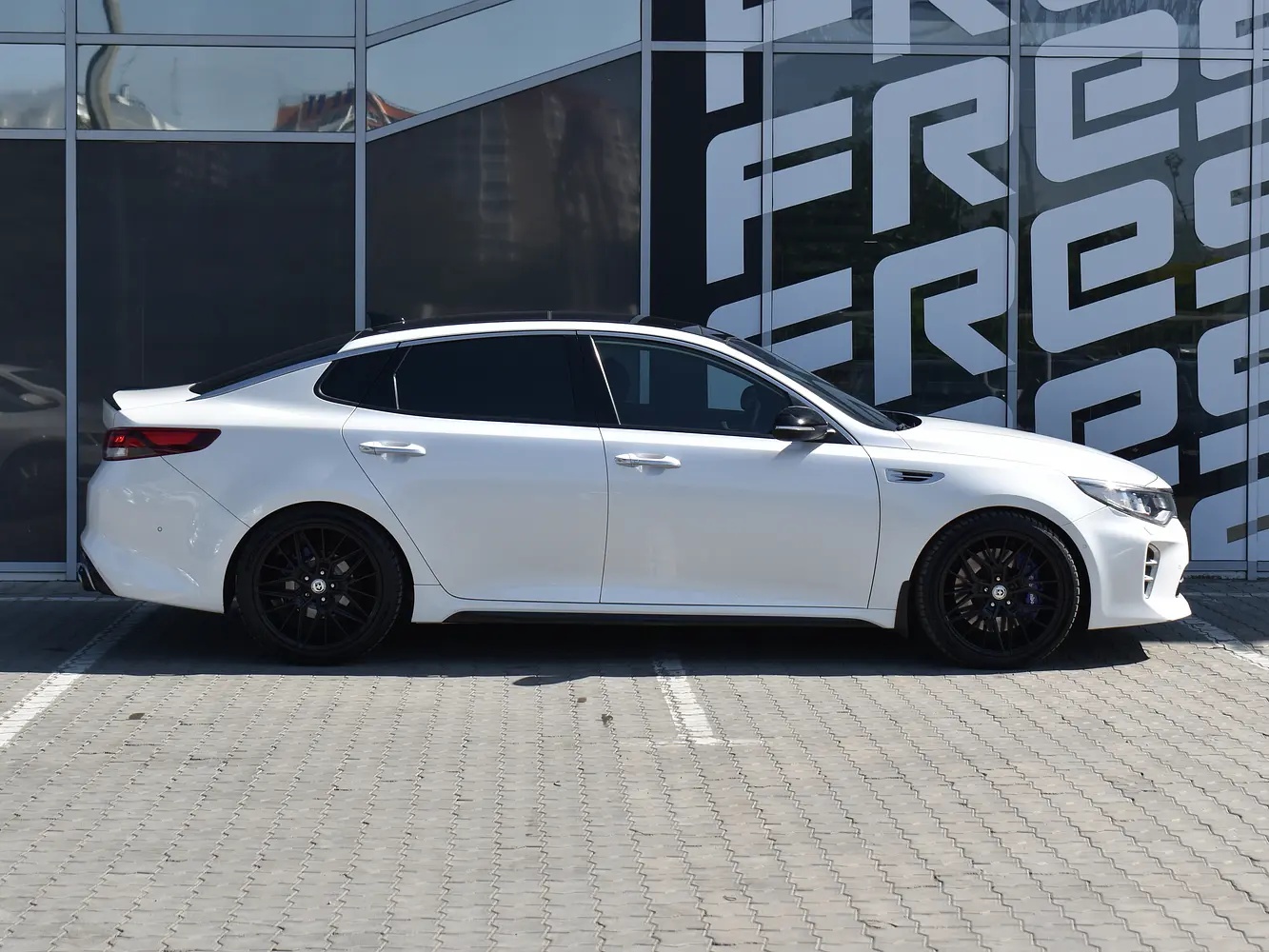 Kia