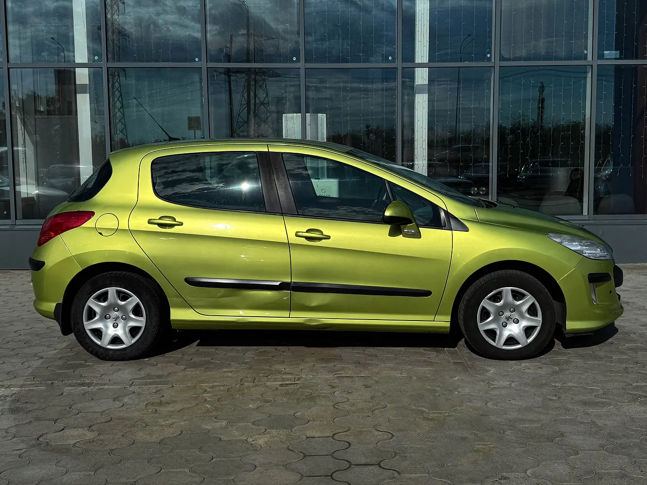 Peugeot