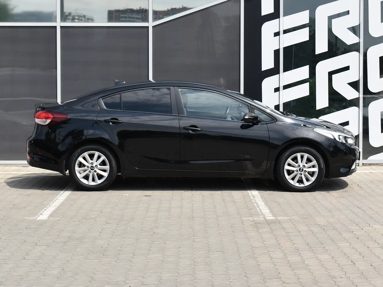 Kia