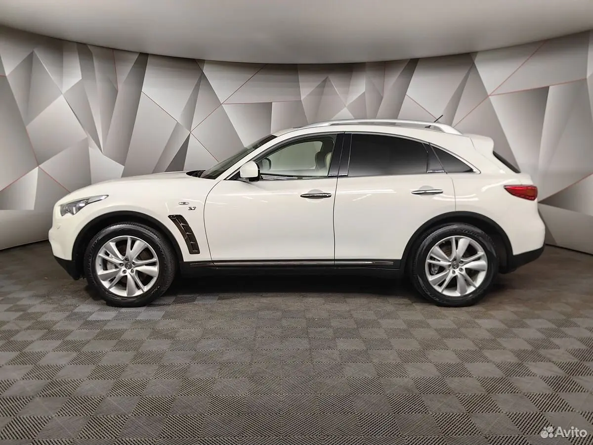 Infiniti