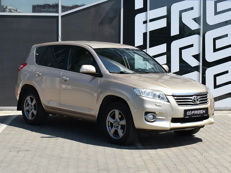 RAV4