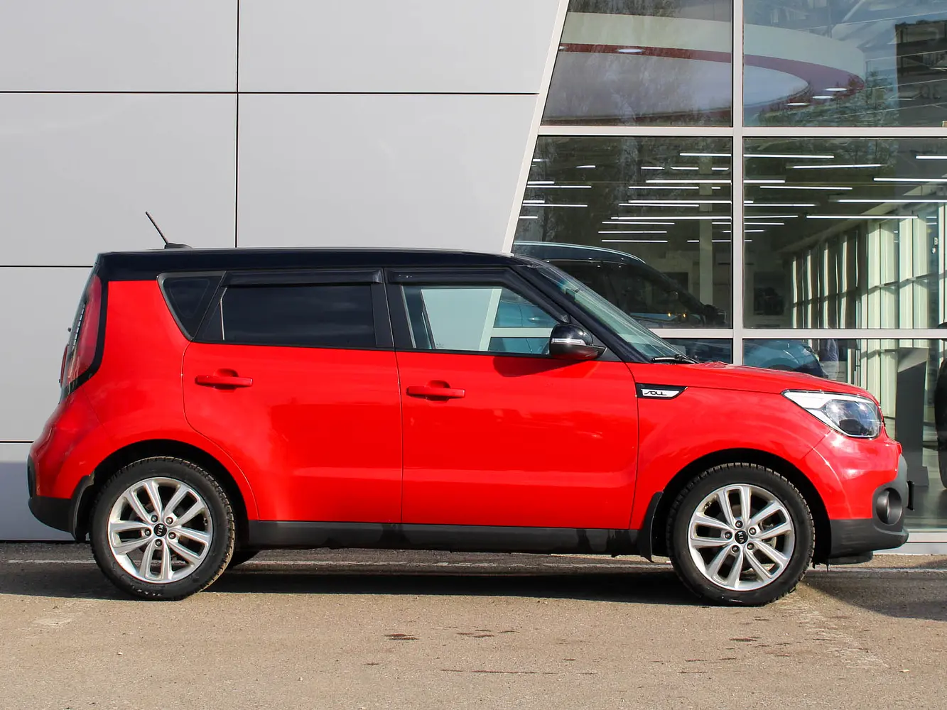 Kia