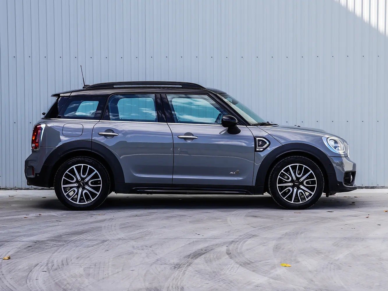 MINI