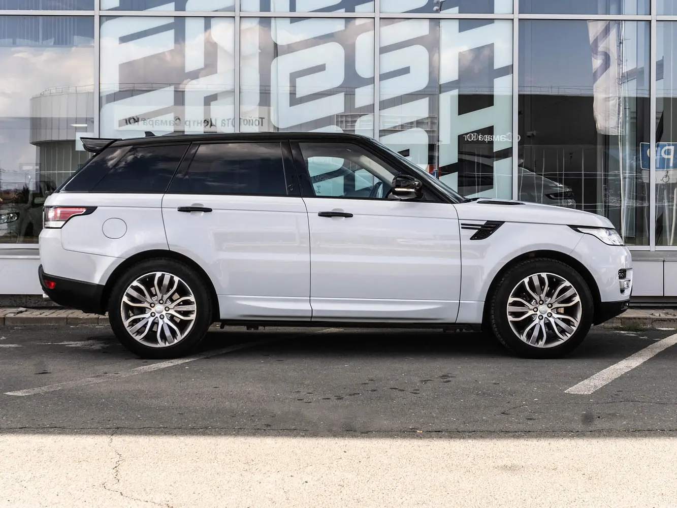 Land Rover