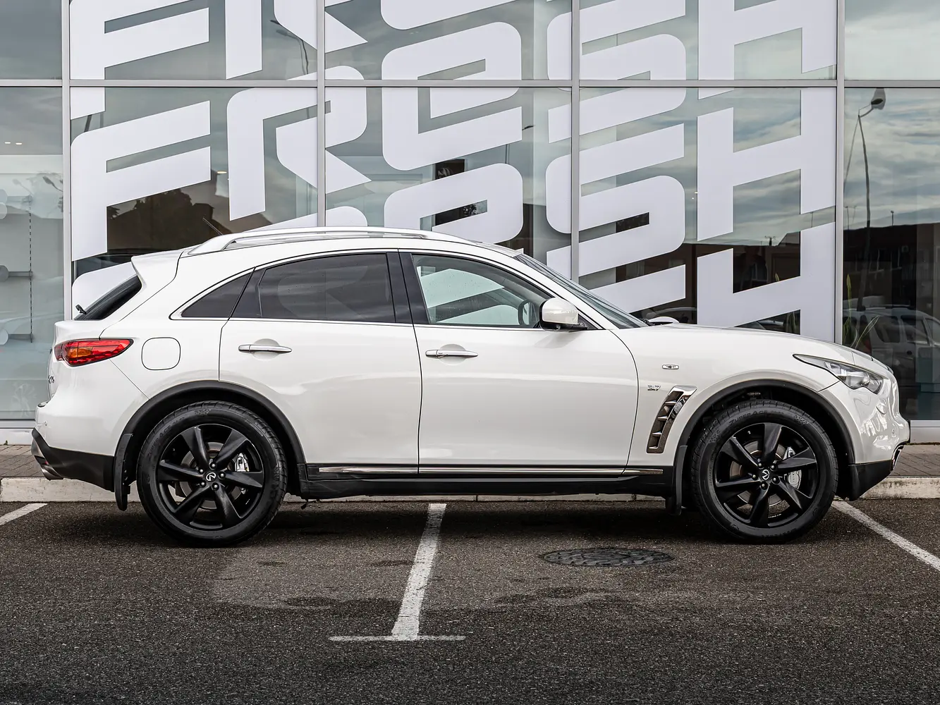 Infiniti