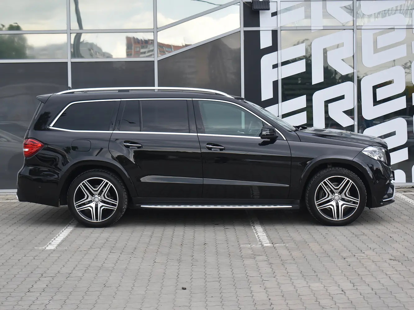 Mercedes-Benz