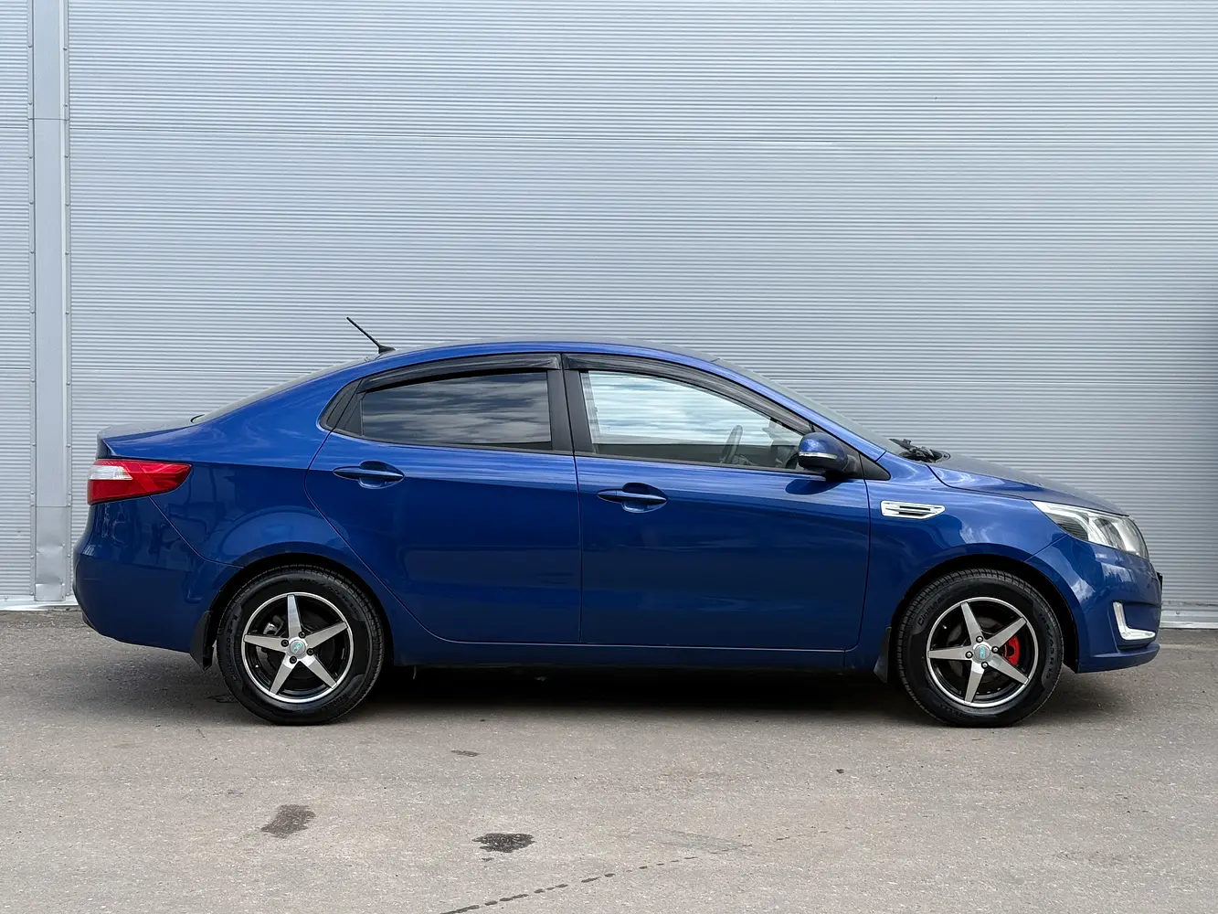 Kia