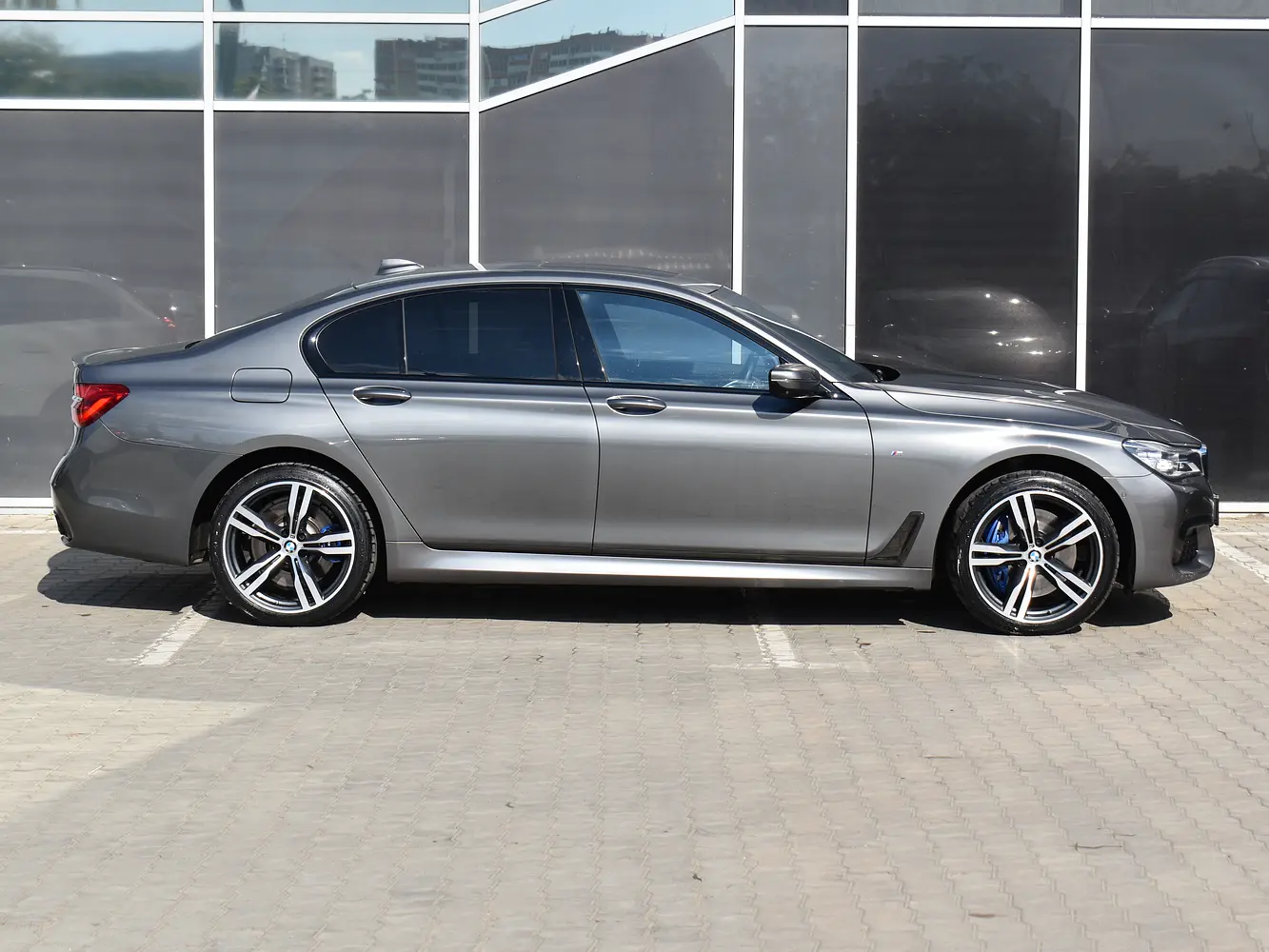 BMW