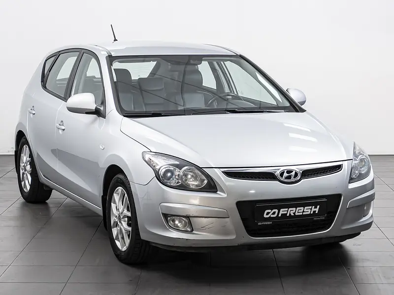 i30