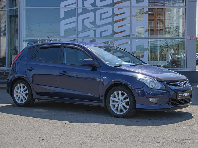 i30