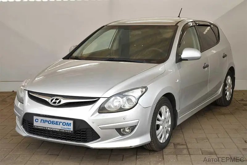 i30