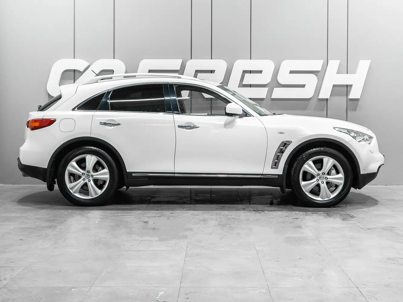 Infiniti