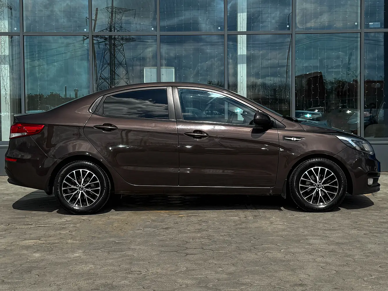 Kia