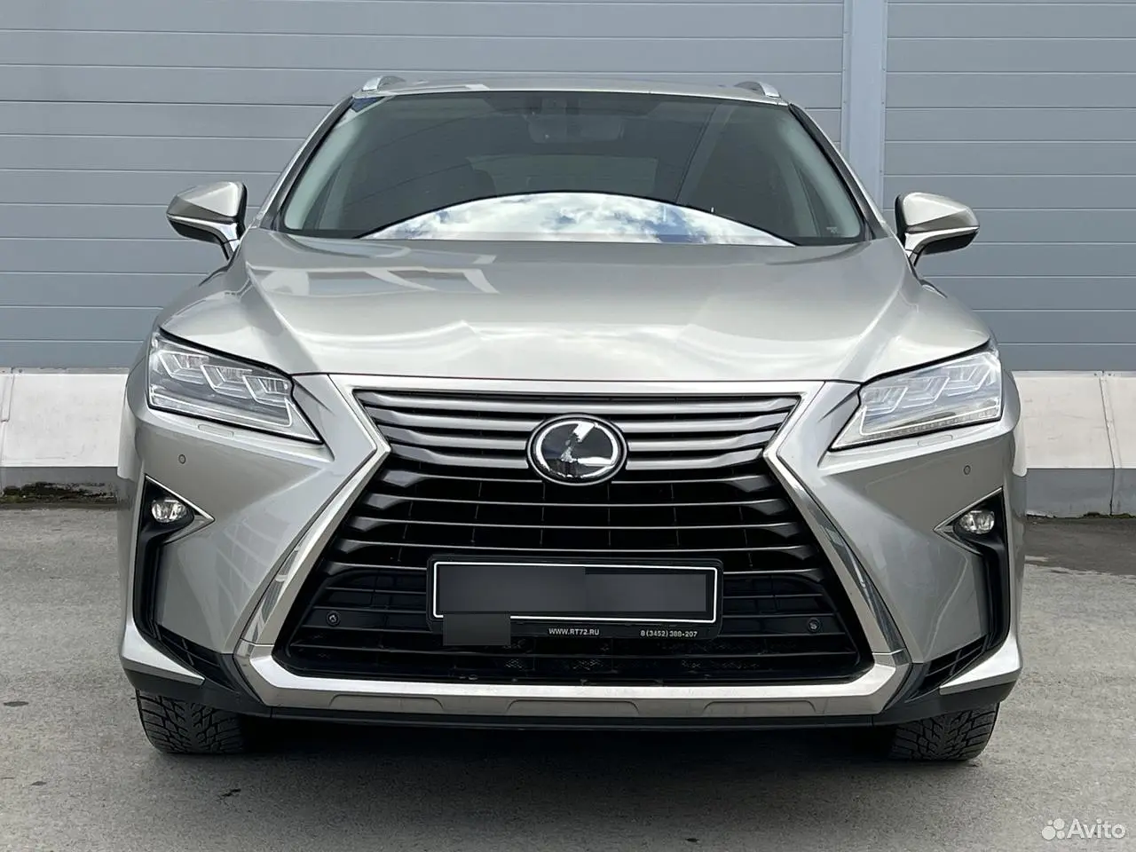 Lexus