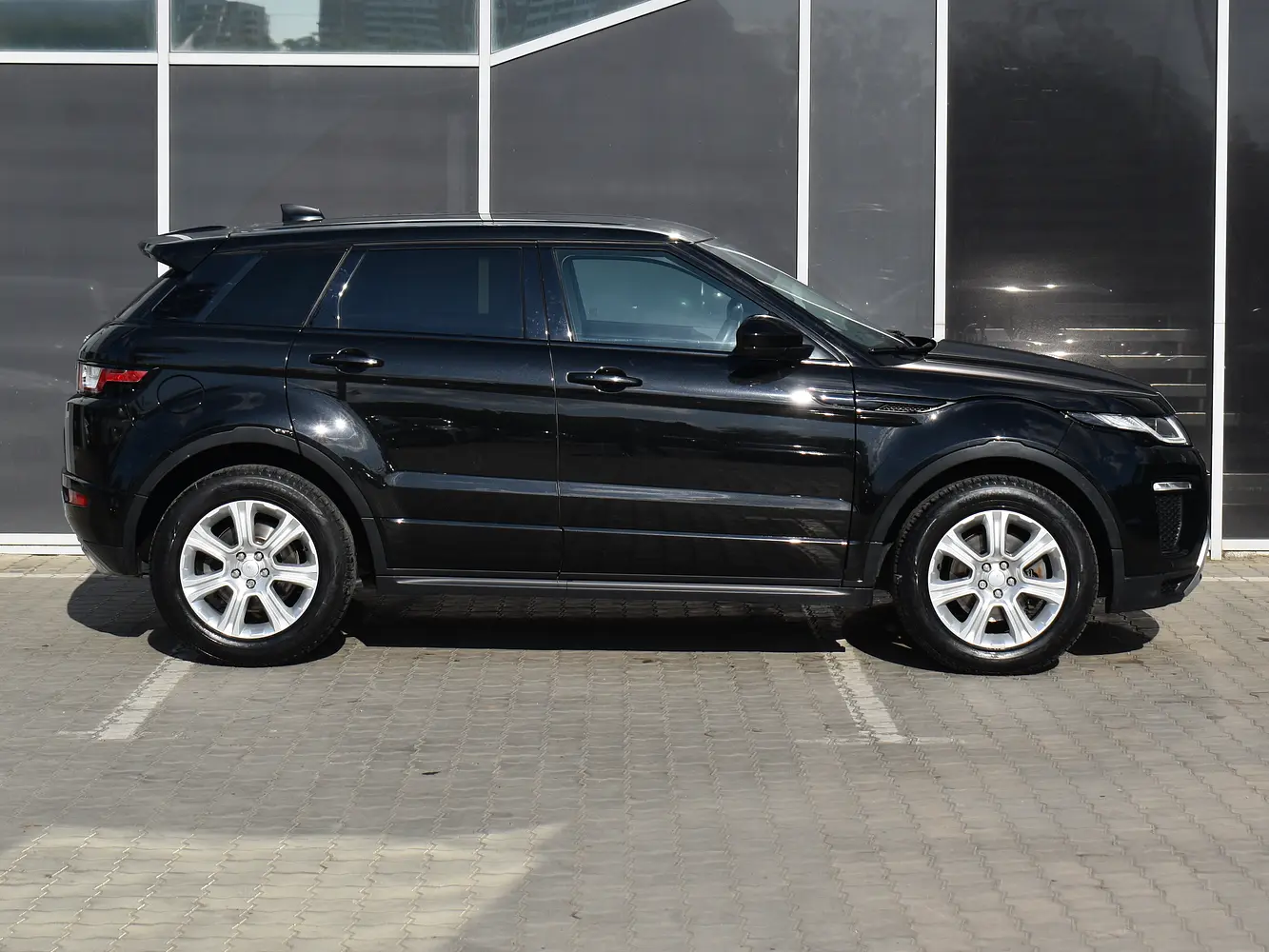 Land Rover