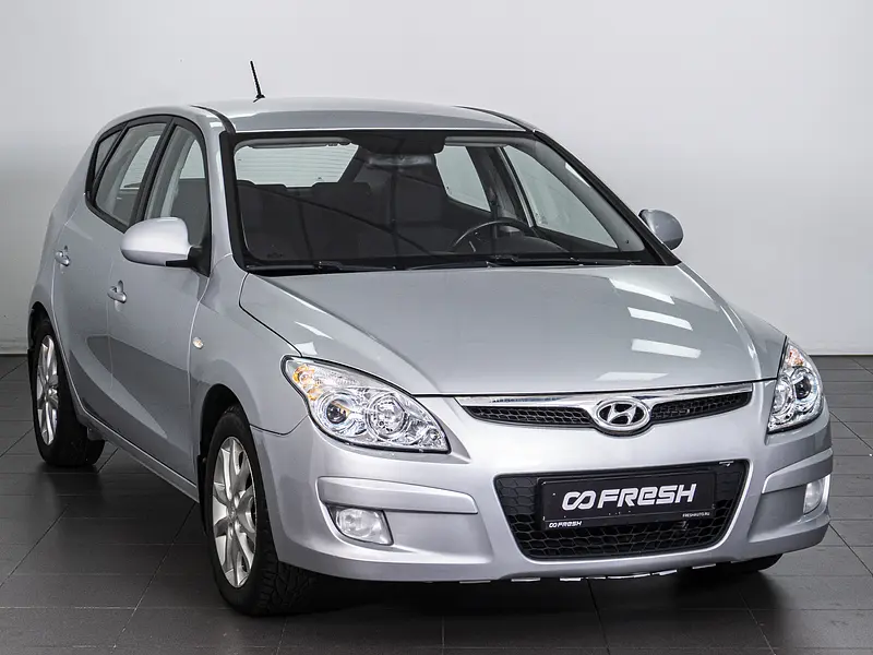 i30