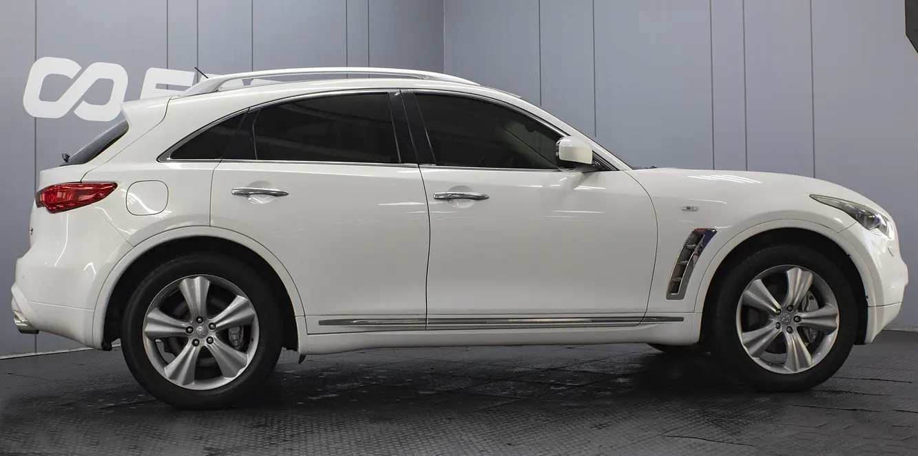 Infiniti