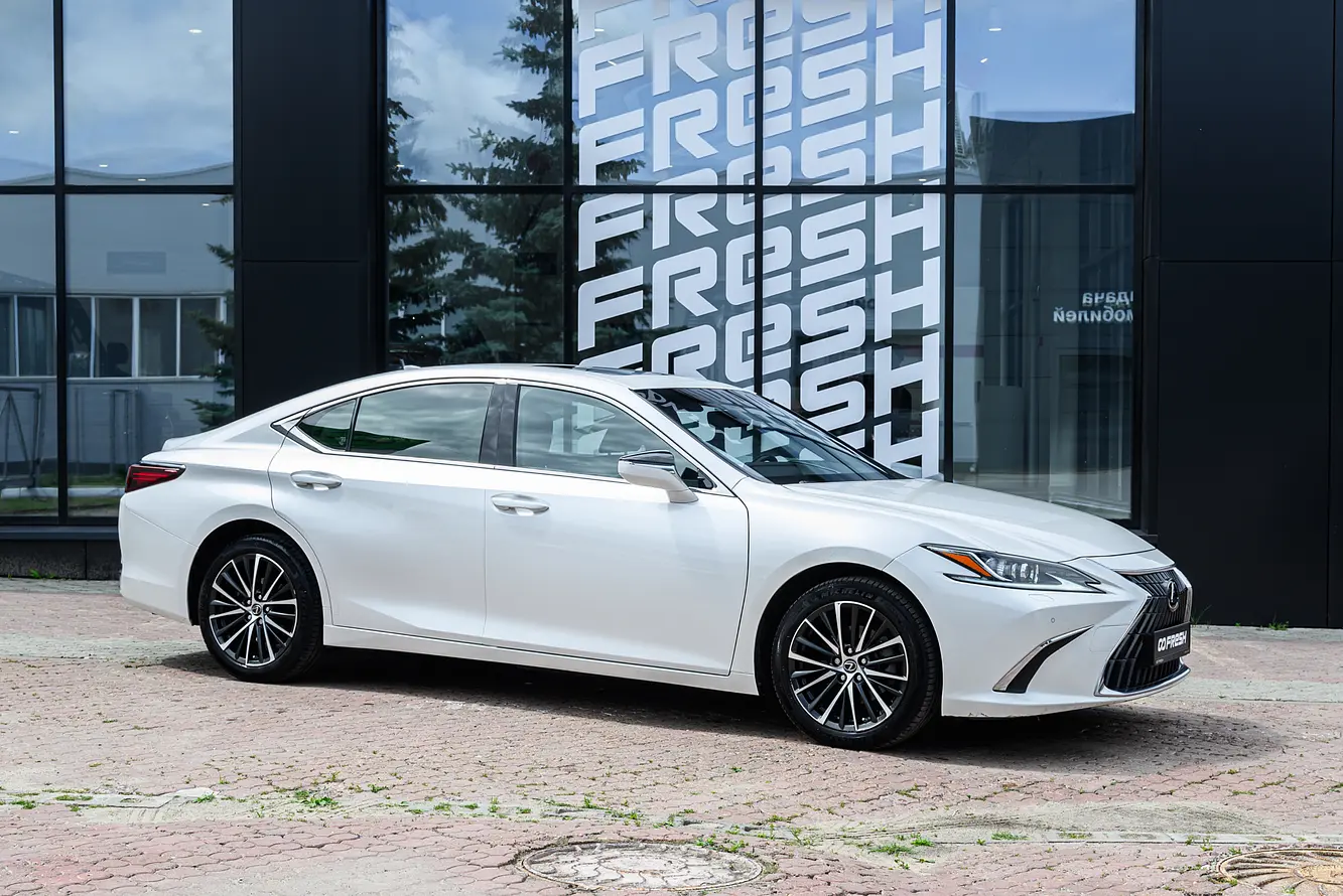 Lexus