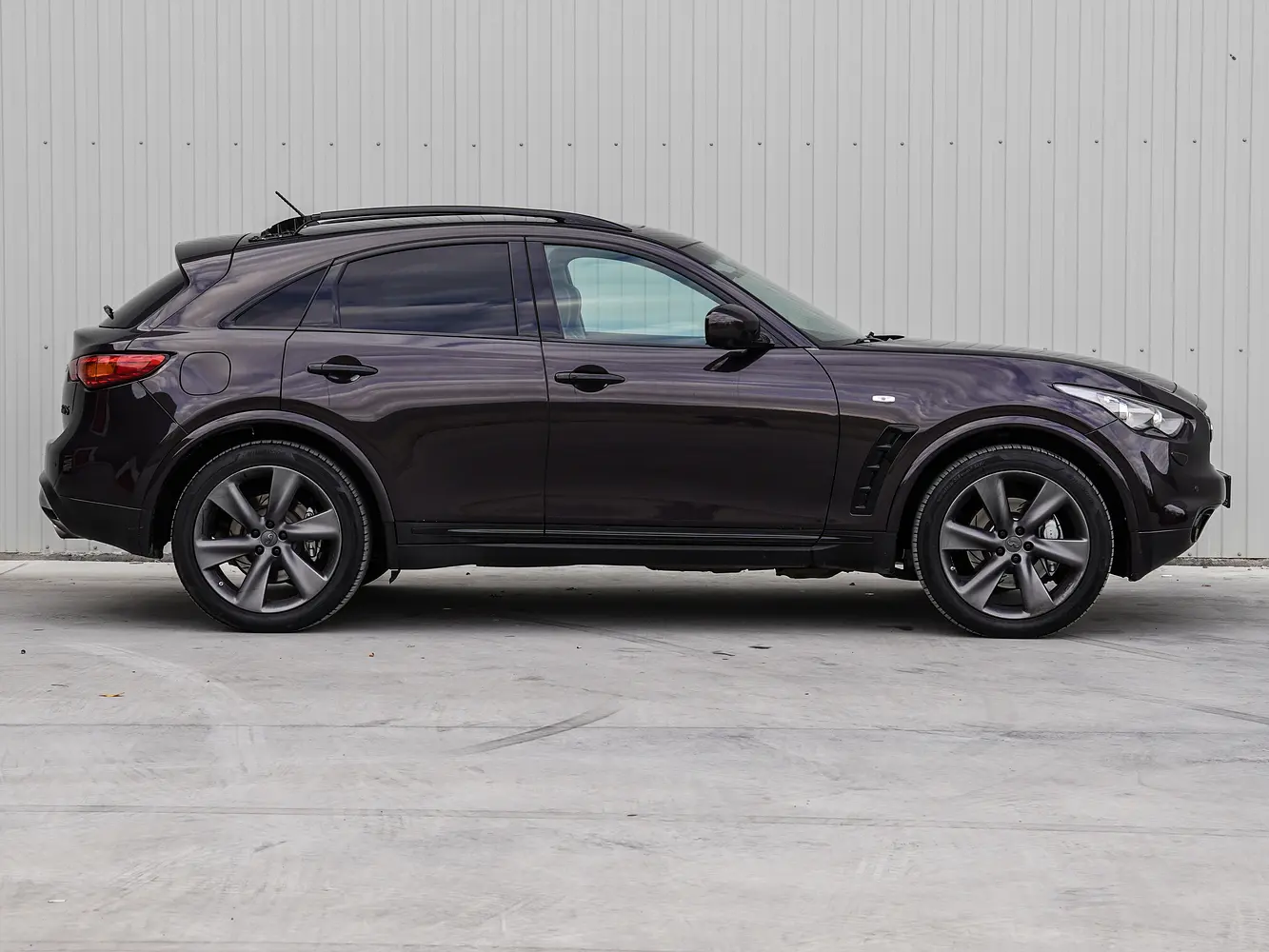 Infiniti