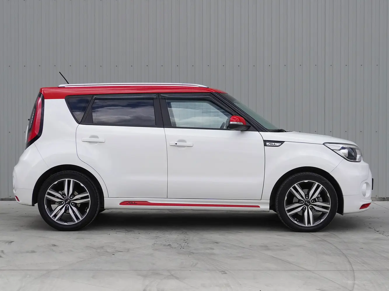 Kia