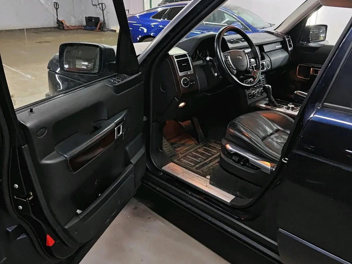 Land Rover