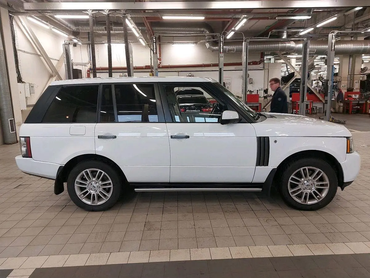 Land Rover
