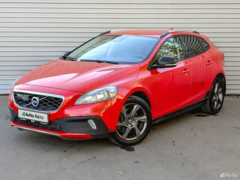 V40 Cross Country