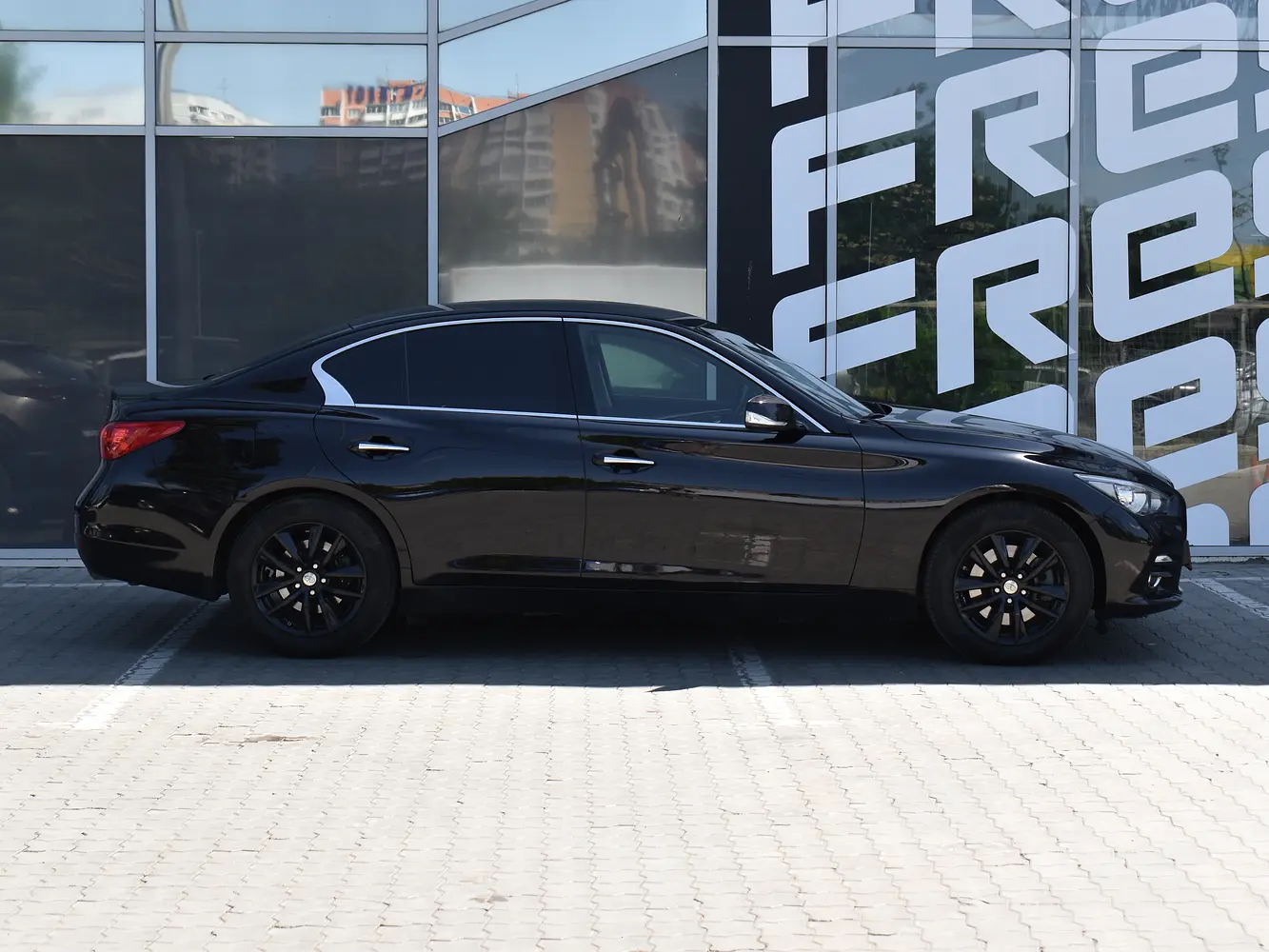 Infiniti