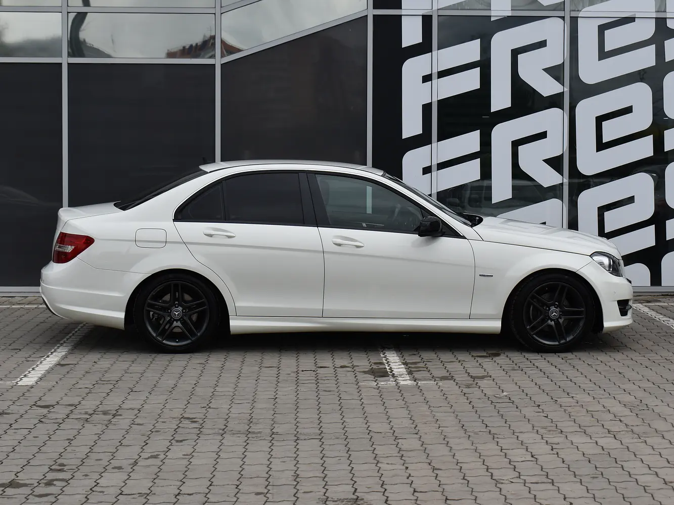 Mercedes-Benz