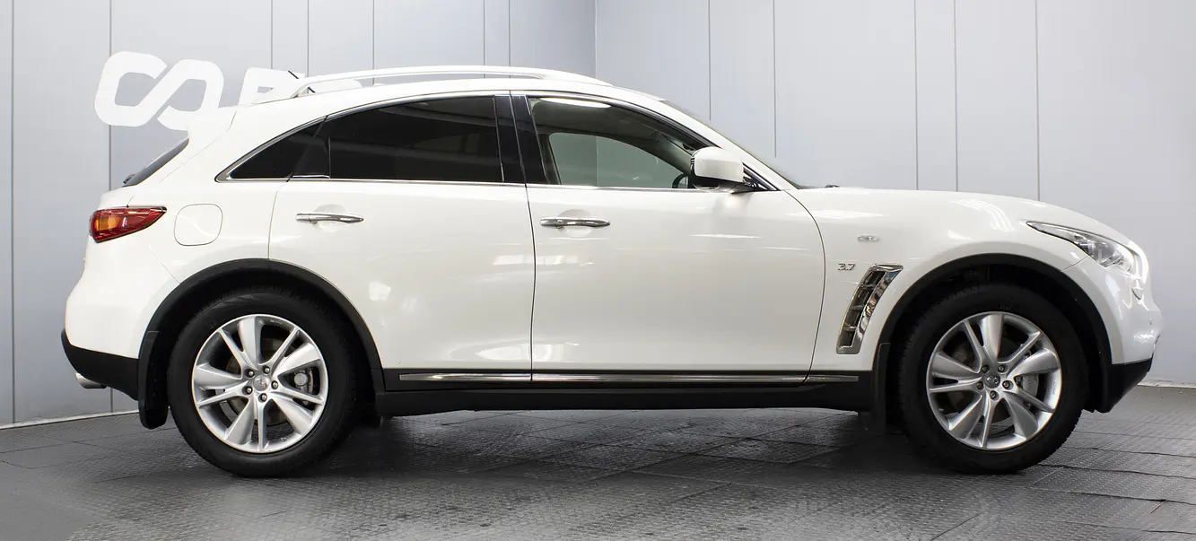 Infiniti