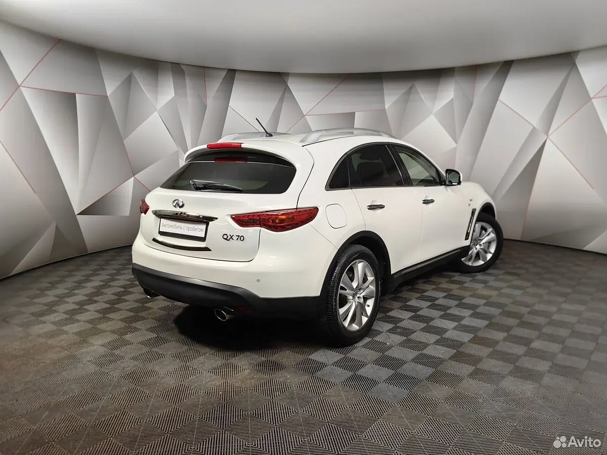 Infiniti