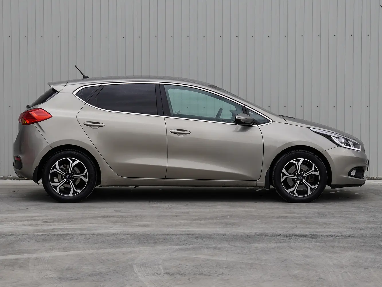 Kia