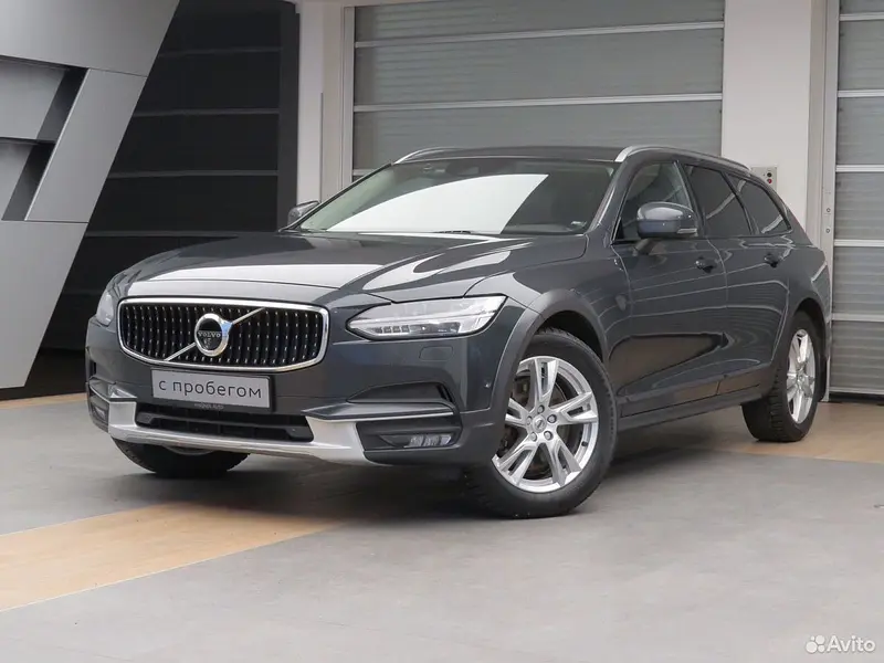 V90 Cross Country