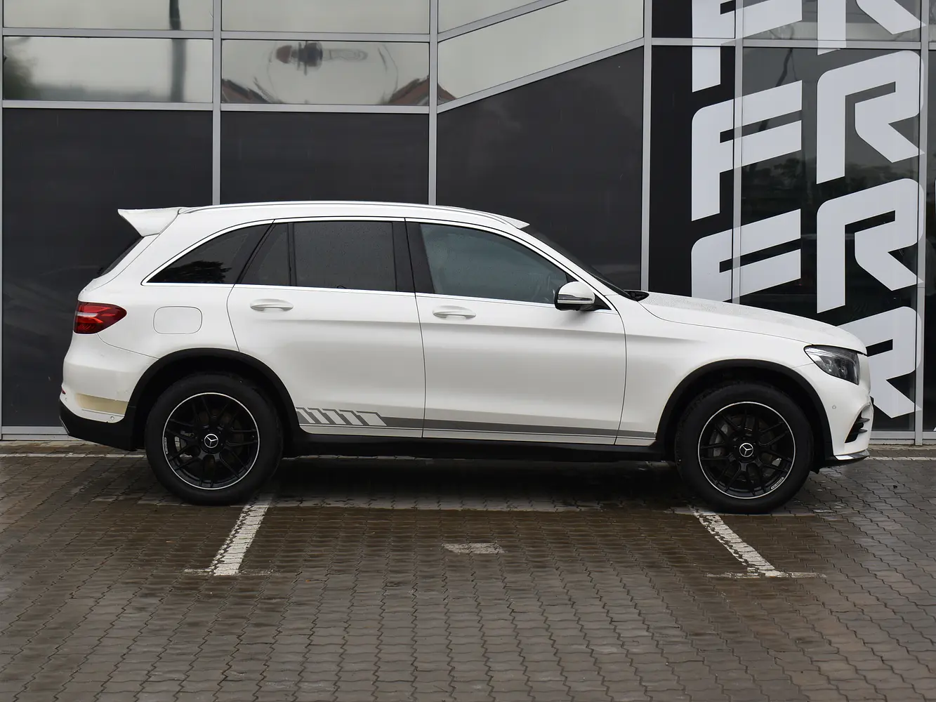 Mercedes-Benz