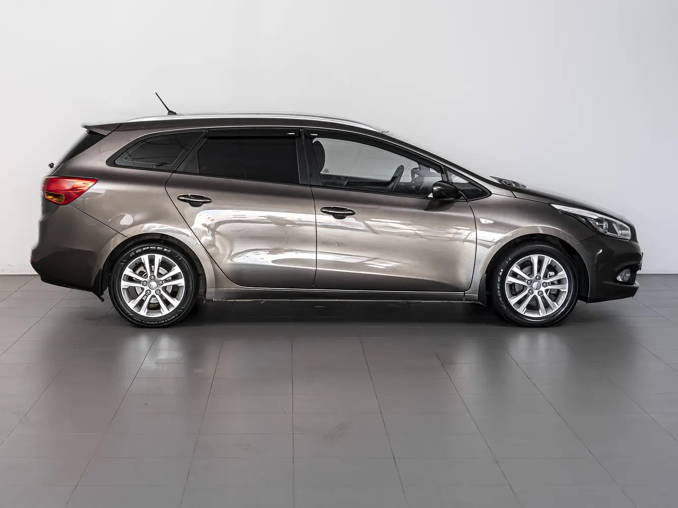 Kia