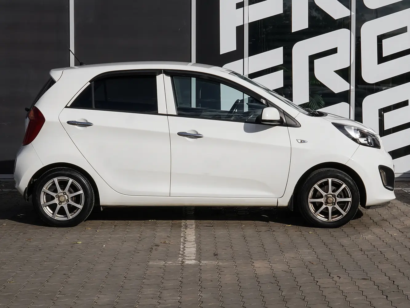 Kia