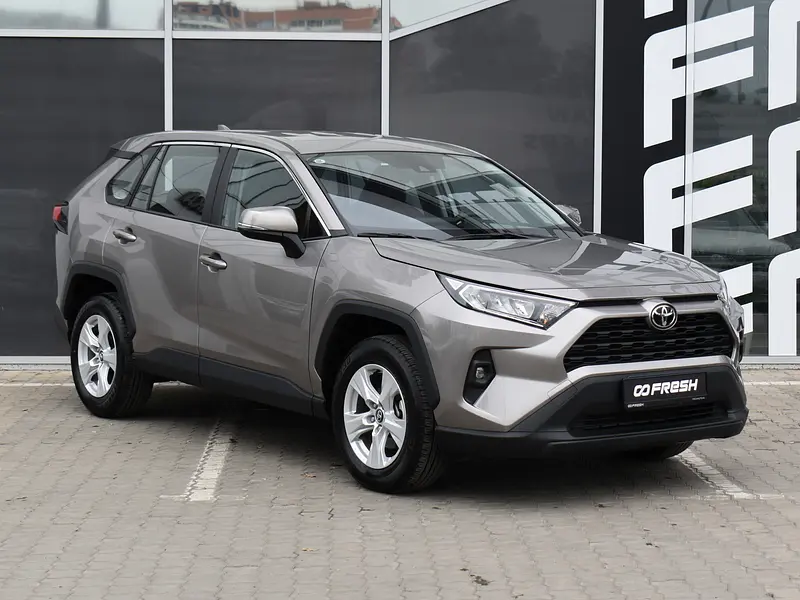 RAV4