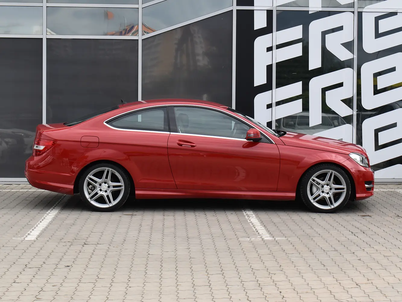 Mercedes-Benz