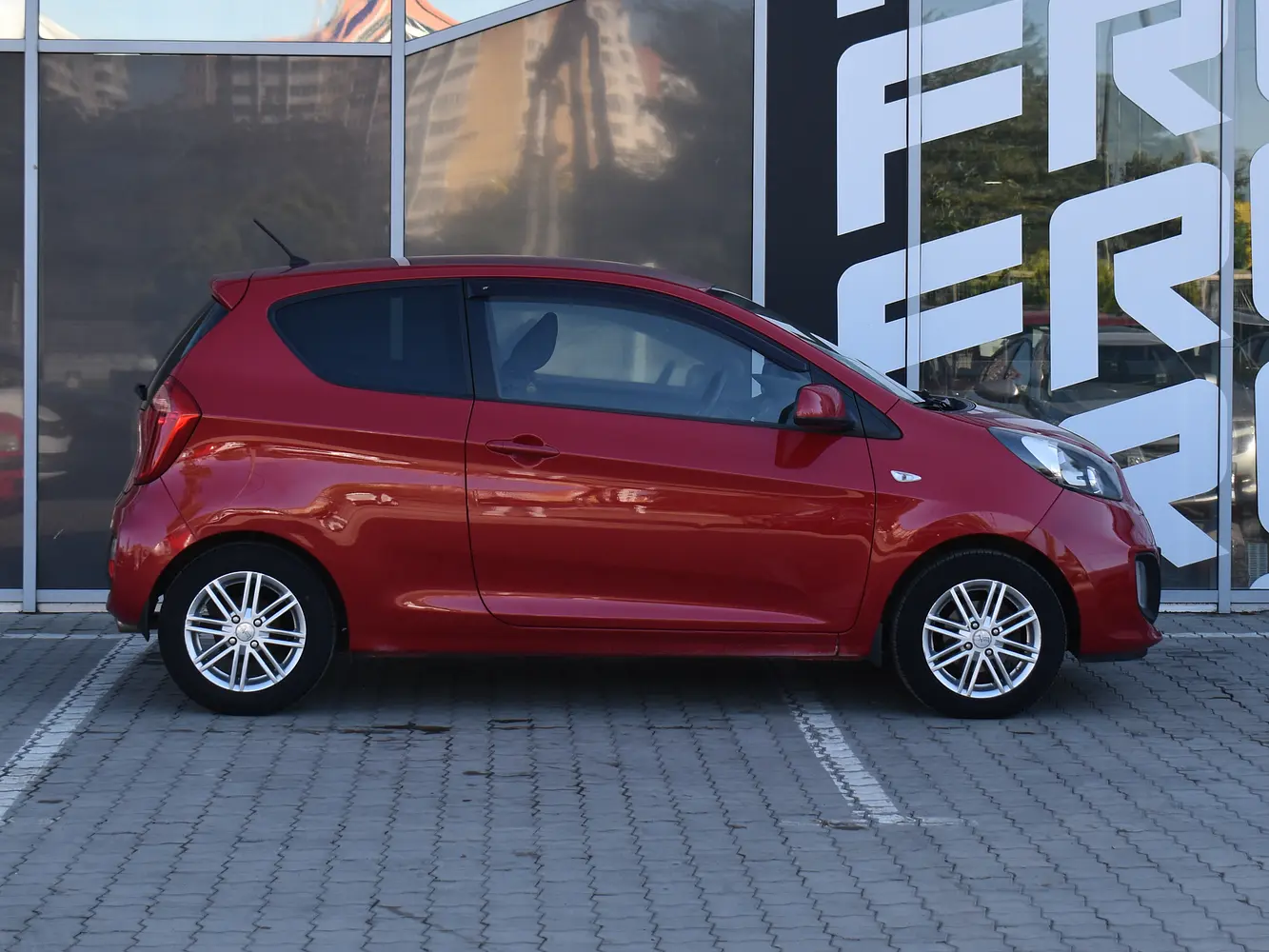Kia