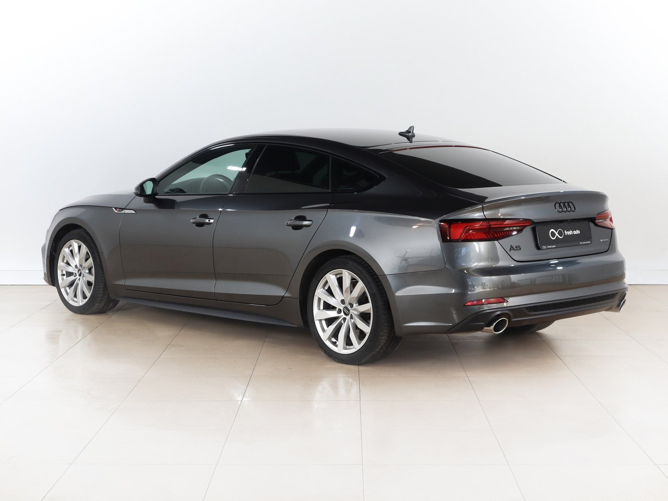 Audi a5 2.0 amt. Audi a5 8t синяя дтп. audi a5 8t дтп.
