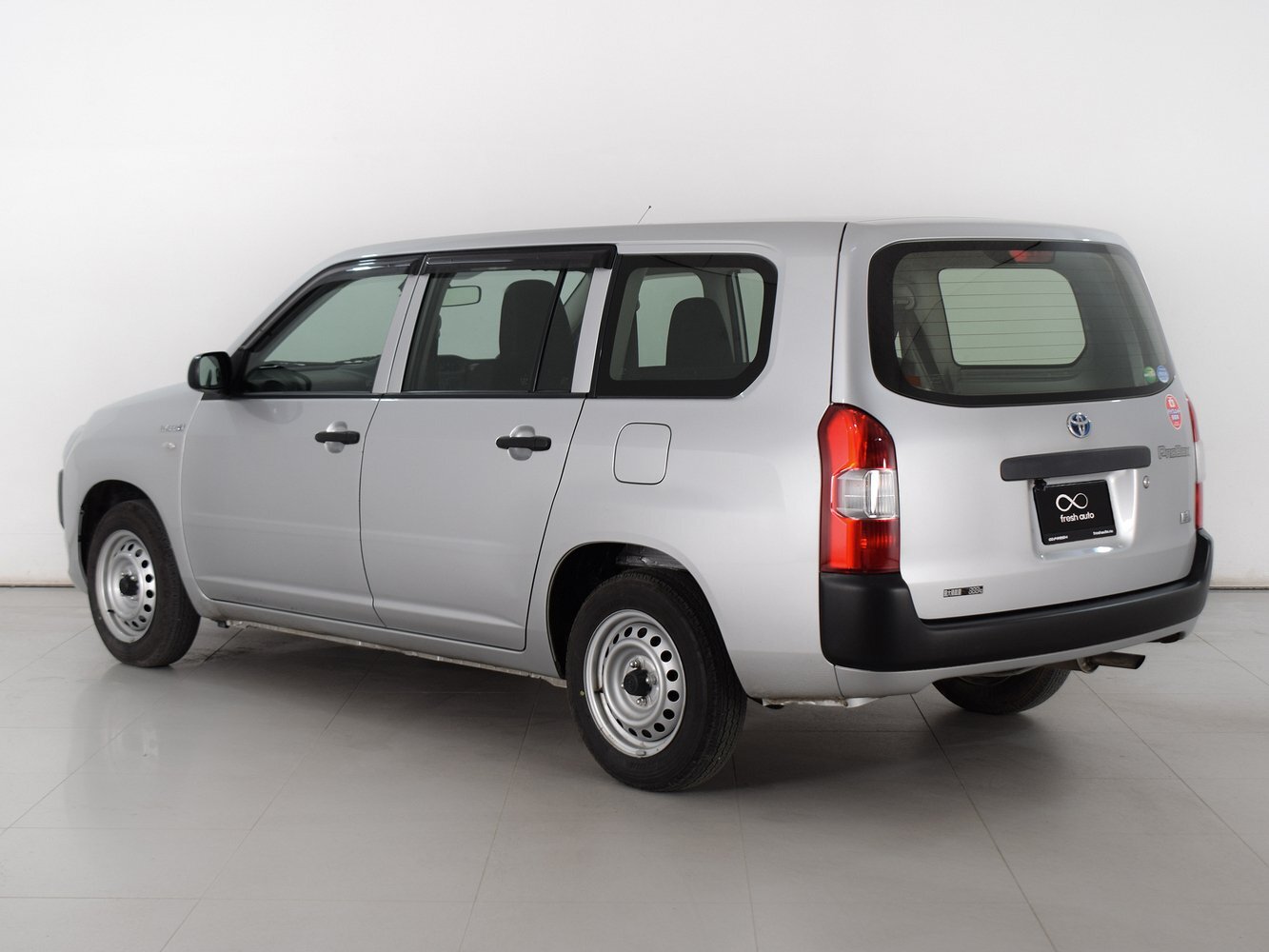 Пробокс томск. Toyota Probox 2015. Тойота Пробокс гибрид отзывы владельцев