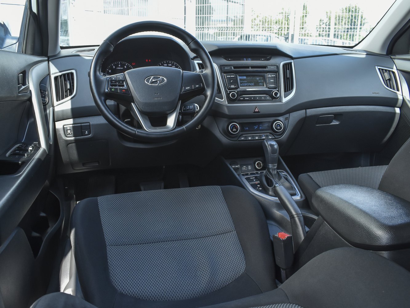 Hyundai creta механика. Хендэ крета 2017. Hyundai creta 2018. Хендай крета 2017 механика. Крета хендай 2017 серая.