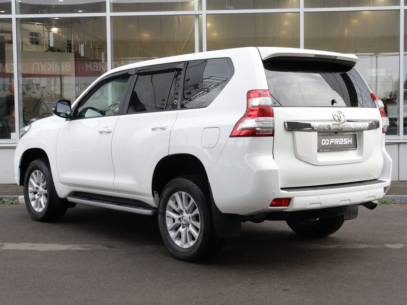 Toyota Land Cruiser Prado 2014 Р±РµР»С‹Р№