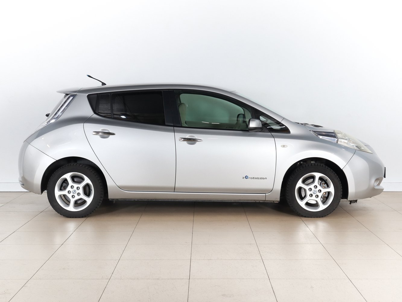 Nissan Leaf 2010