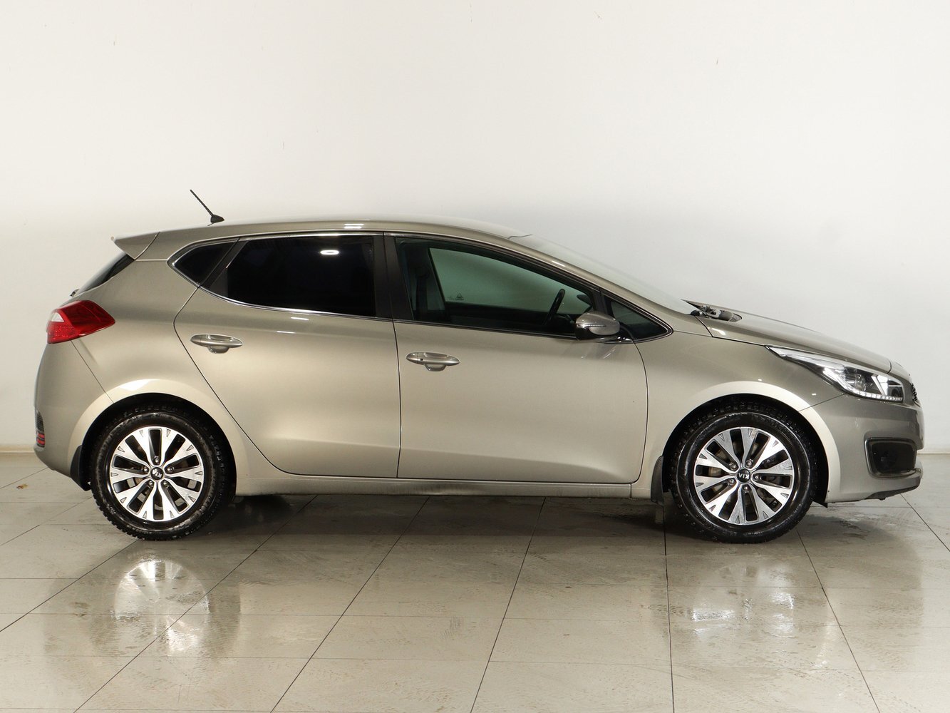 Kia Ceed 2015 С…СЌС‚С‡Р±РµРє