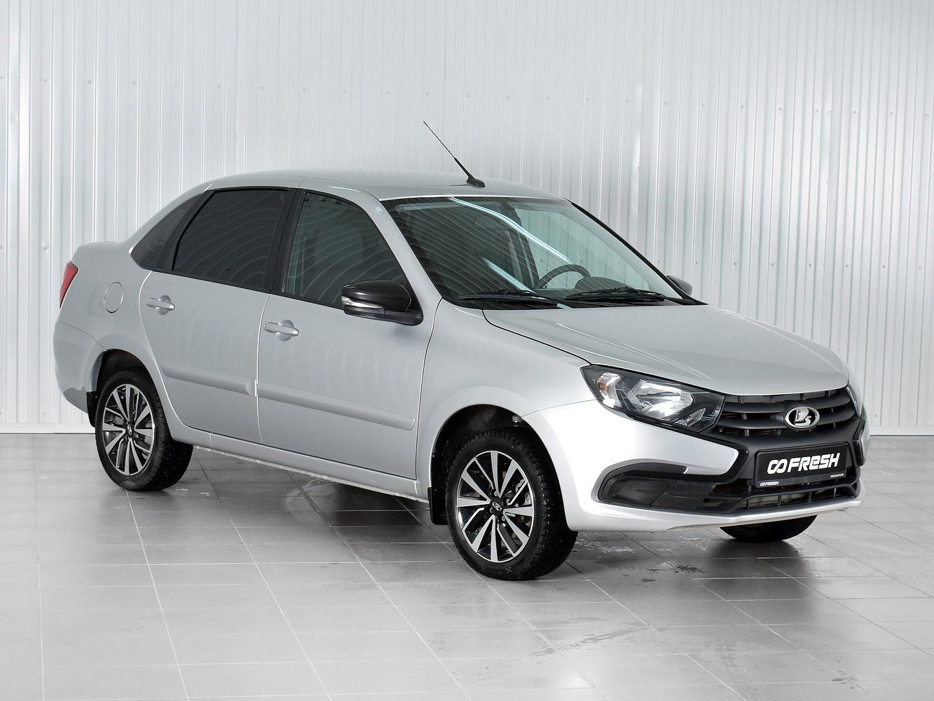 анастасия паршина дом2 фотосессия. машина жени медведевой. машина в подарок. бант на машину. какое авто подарили.