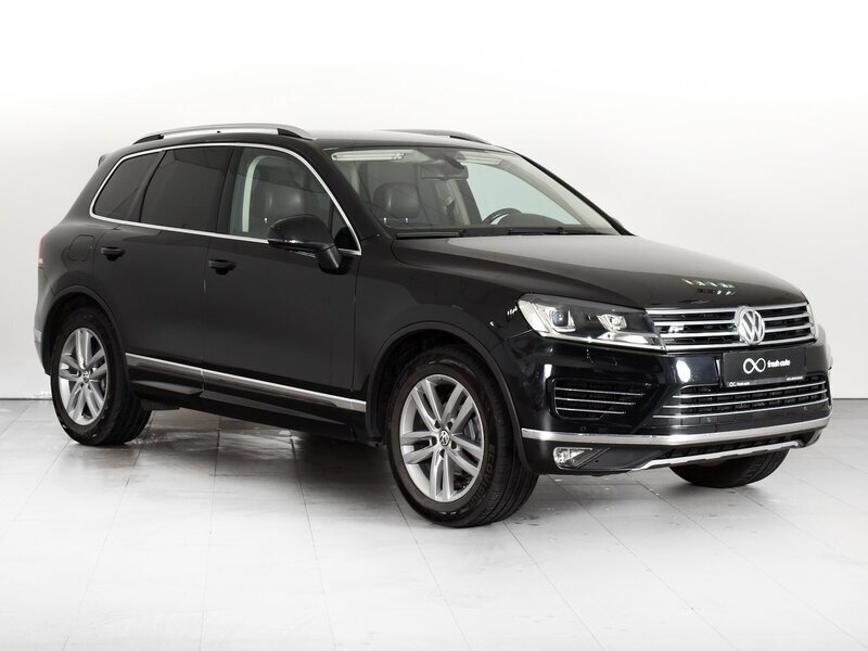 Volkswagen touareg черный