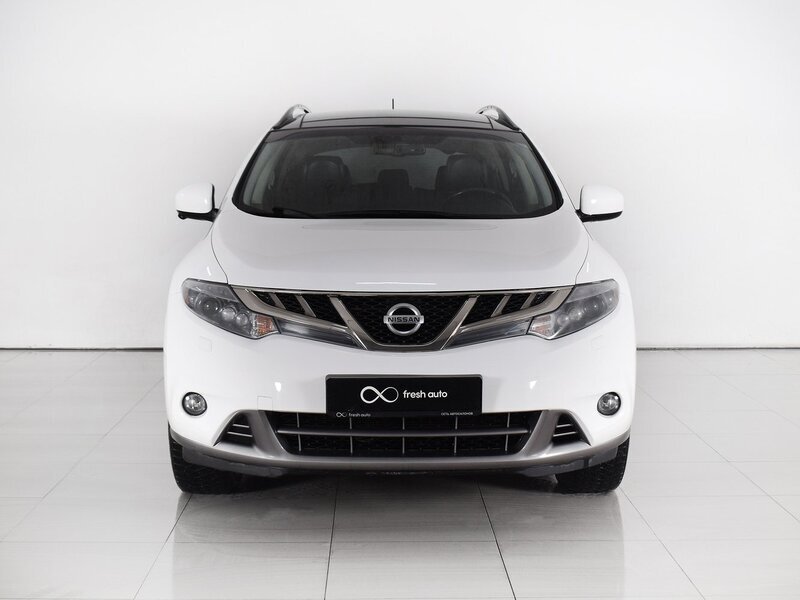 Nissan murano белый