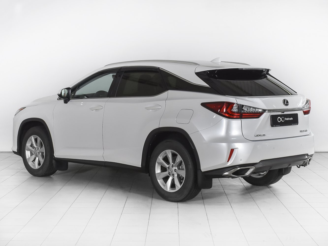 Lexus rx белый